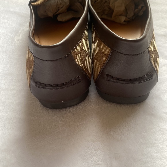 Coach women’s shoes size 8.5 used ones no box - Picture 5 of 7